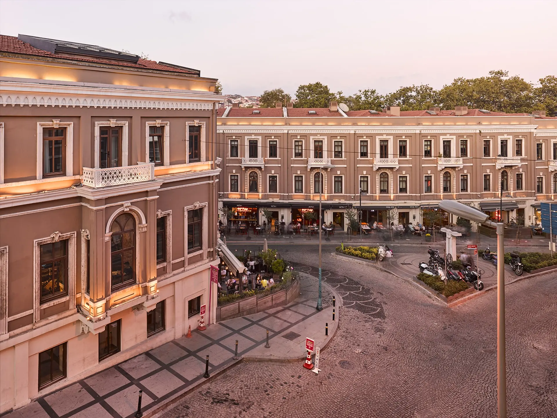 Akaretler, İstanbul'un Yaşanabilir 5 Semtinden Biri Seçildi